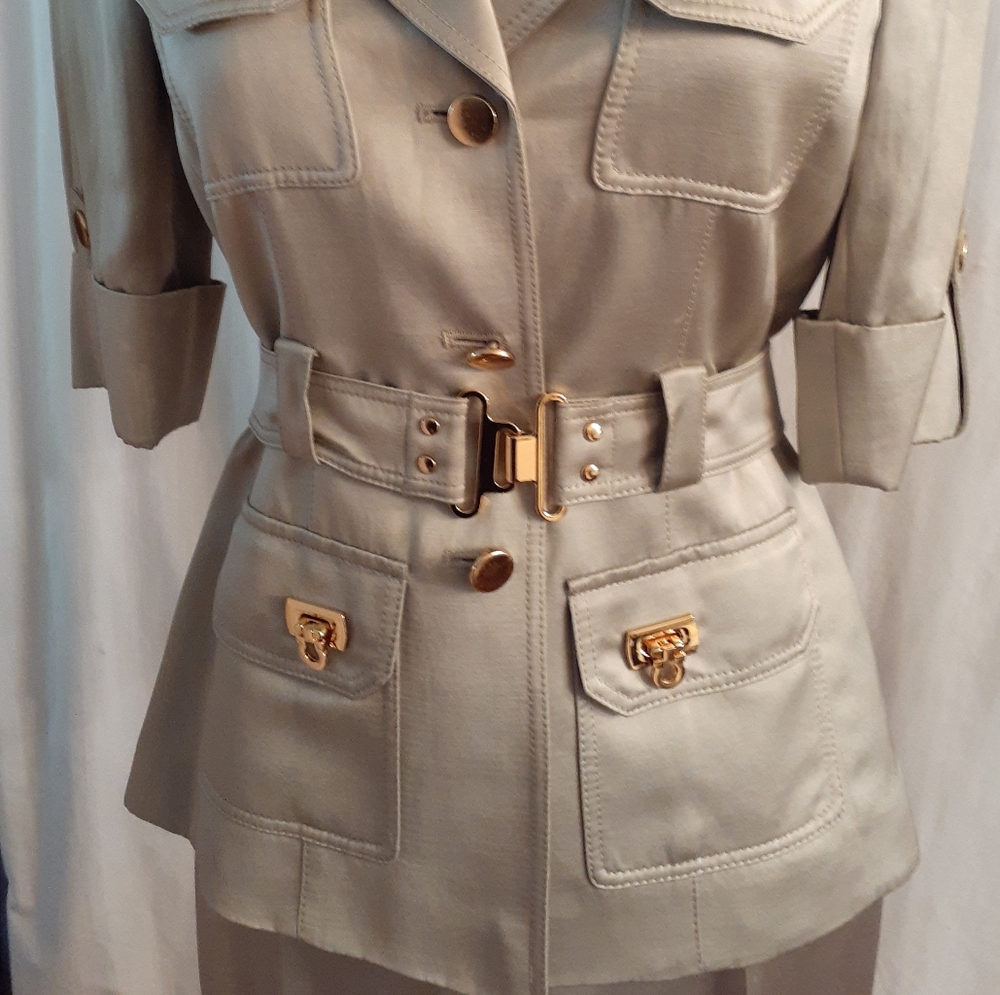 Antonio Melania pants suit - Picture 2 of 5